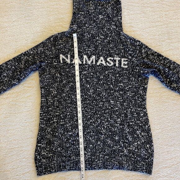 Life Is Good Namaste Sweater - Size XS - Picture 3 of 7